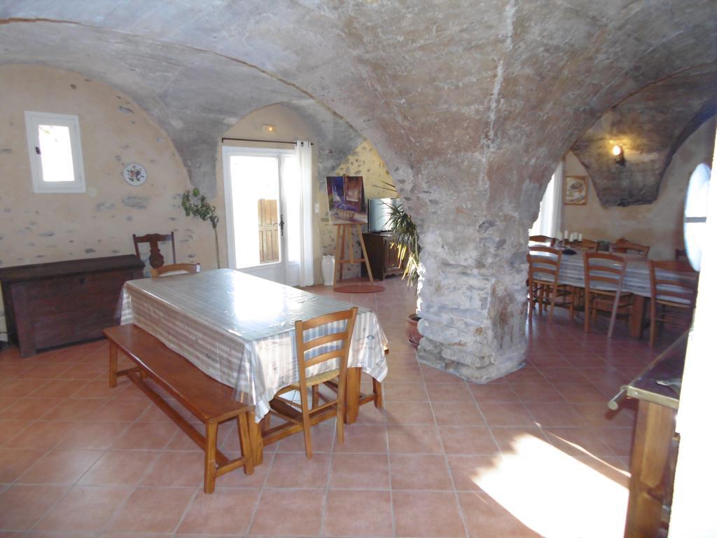 La Ferme De Valauris Bed and Breakfast Sisteron Exteriör bild