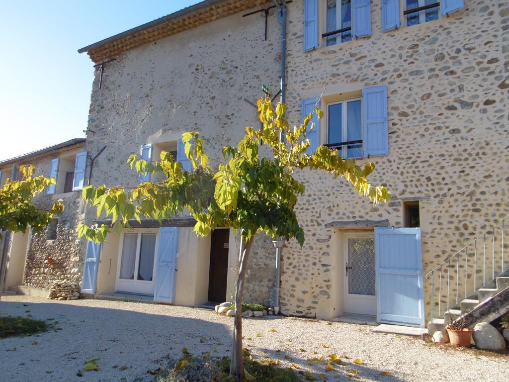 La Ferme De Valauris Bed and Breakfast Sisteron Exteriör bild