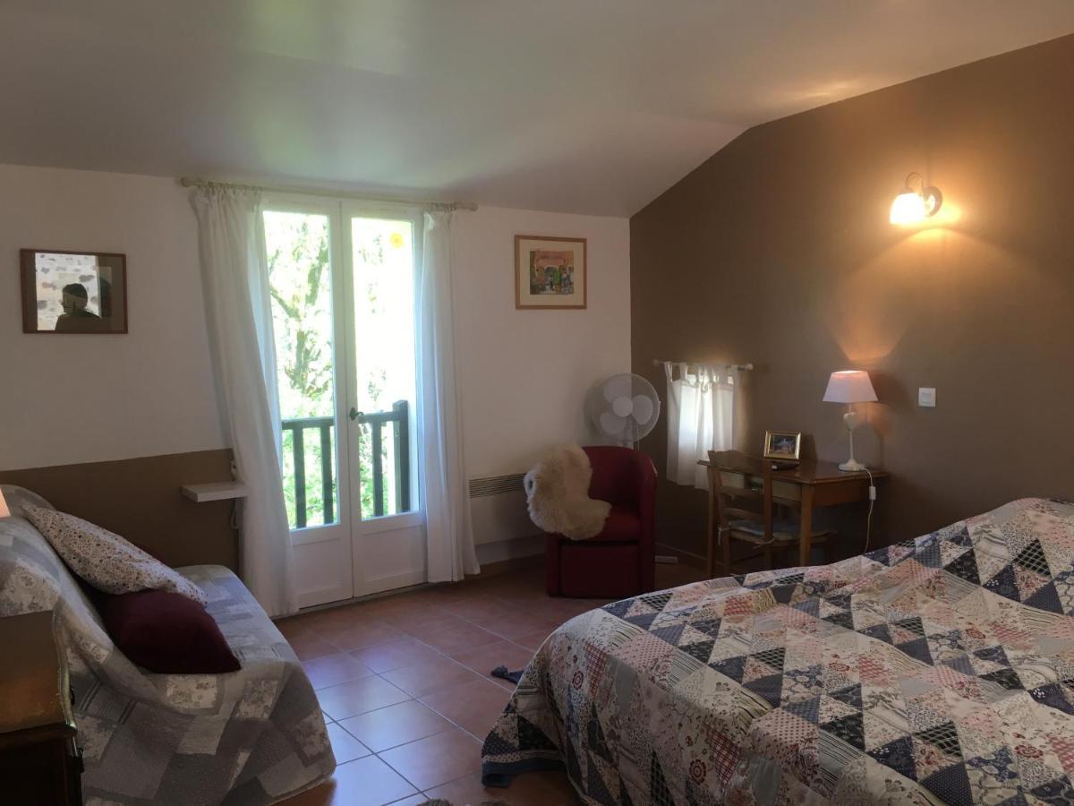 La Ferme De Valauris Bed and Breakfast Sisteron Exteriör bild