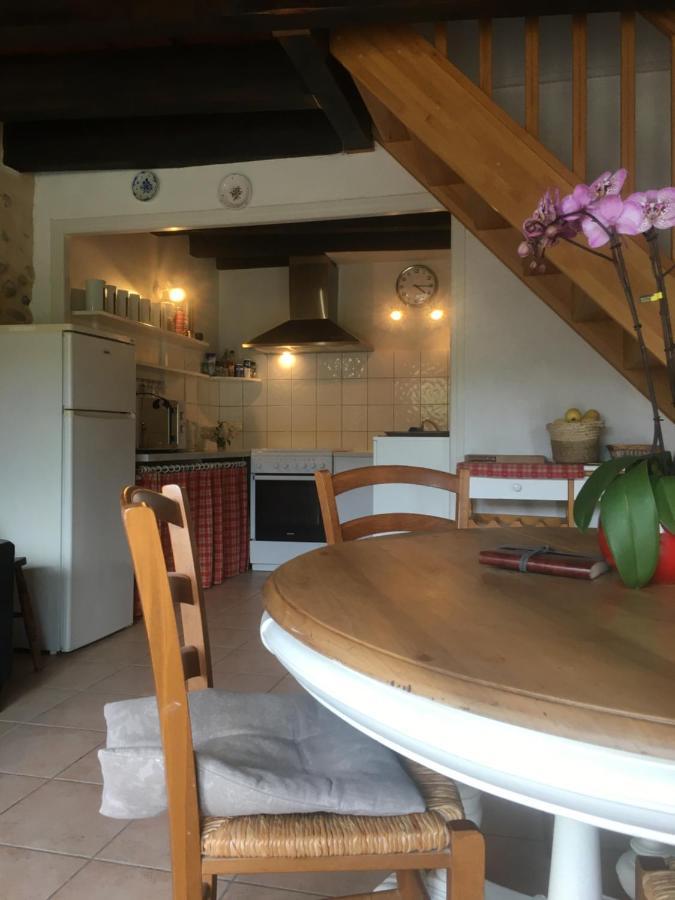 La Ferme De Valauris Bed and Breakfast Sisteron Exteriör bild