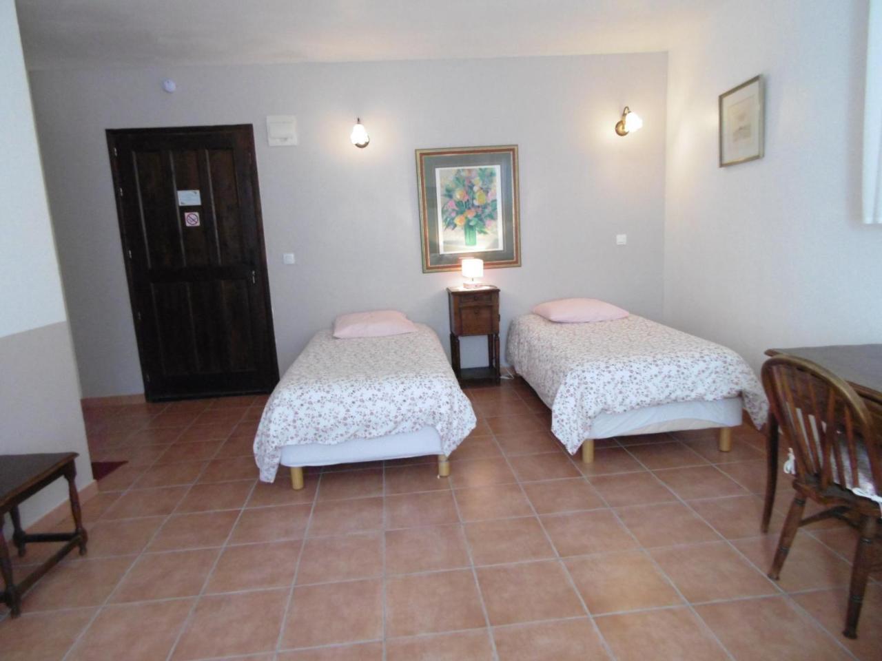 La Ferme De Valauris Bed and Breakfast Sisteron Exteriör bild