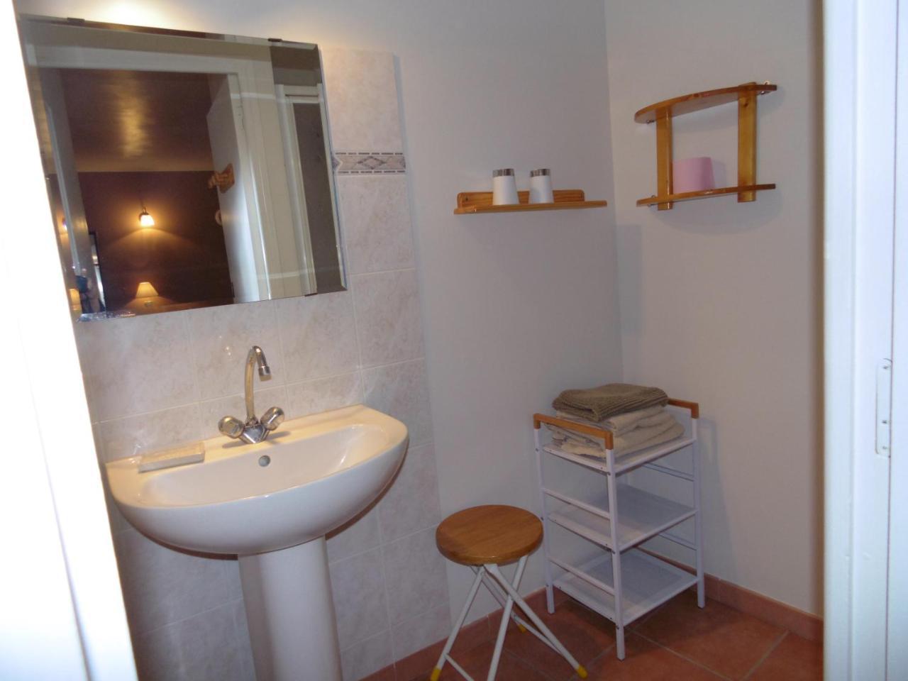 La Ferme De Valauris Bed and Breakfast Sisteron Exteriör bild