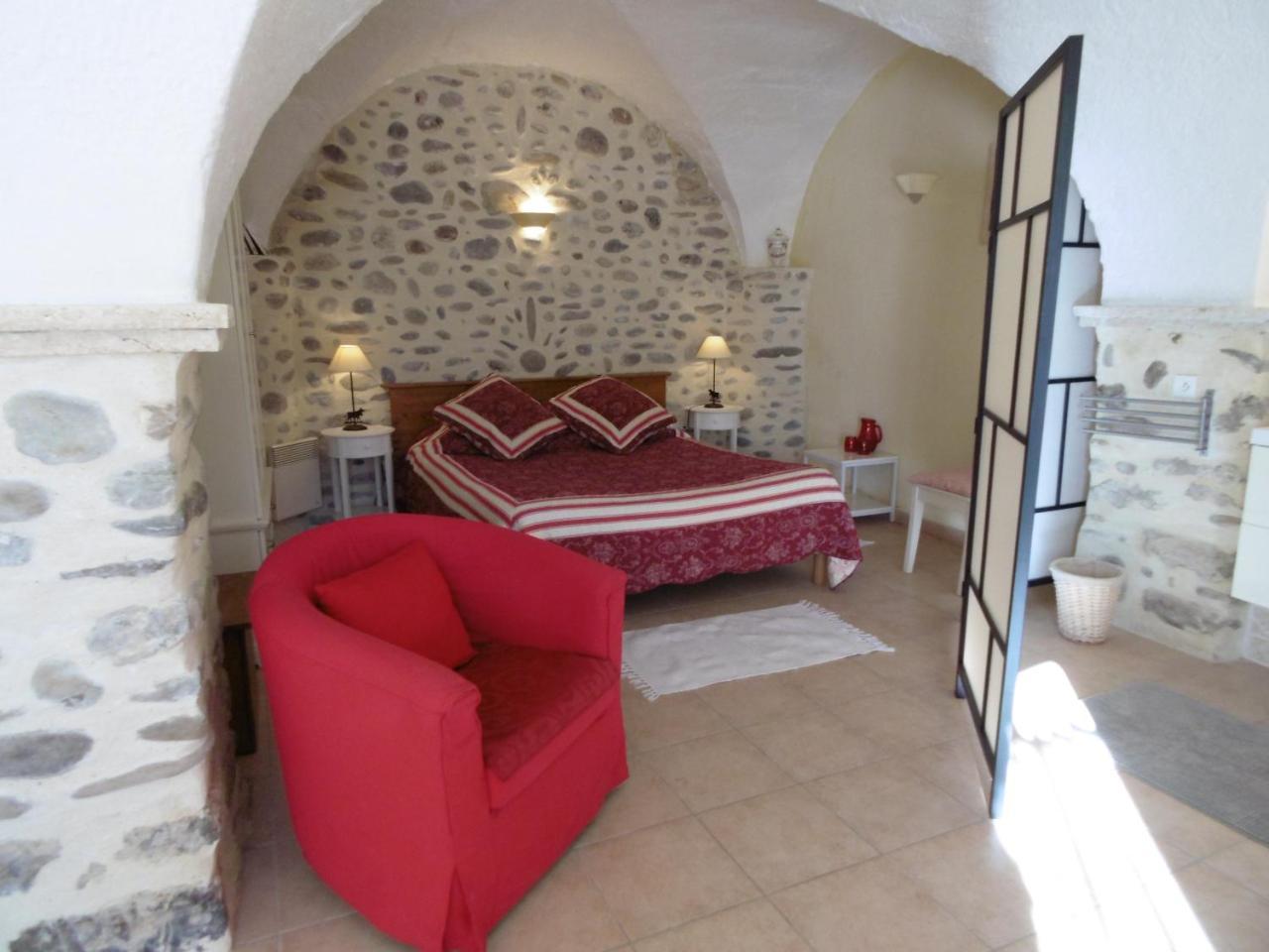 La Ferme De Valauris Bed and Breakfast Sisteron Exteriör bild